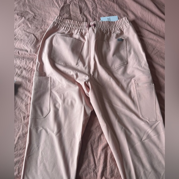 NWT figs scrub pants - Picture 2 of 2